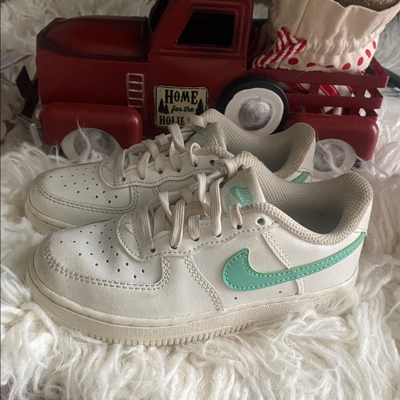 Other - Air force 1 White and teal
